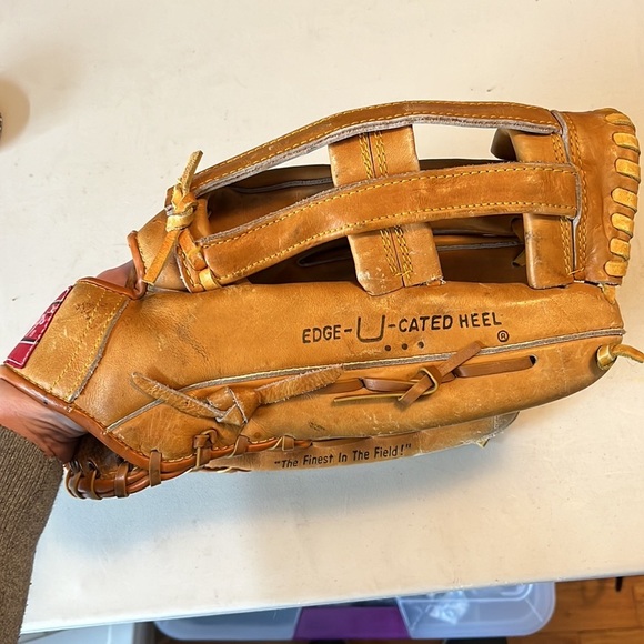 Rawlings RBG58 Jose Conseco Baseball Glove Right Hand Catch 11.5” Deep well - Picture 2 of 6